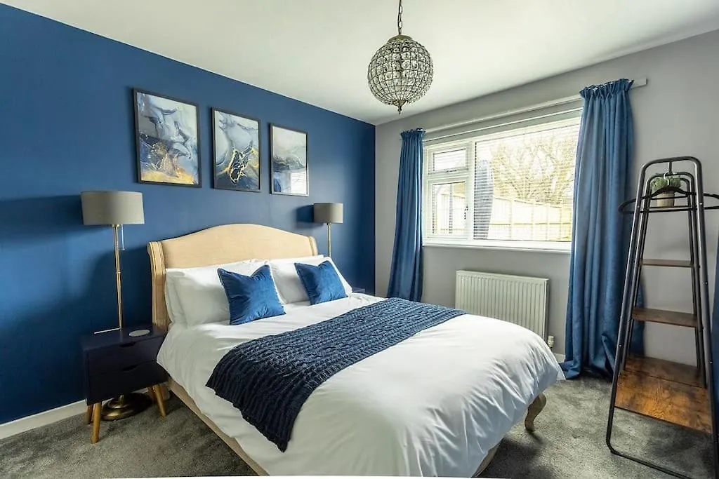 Woodfield Road - Two Bed In Harrogate With Cosy Living Room Fire. Ferienhaus