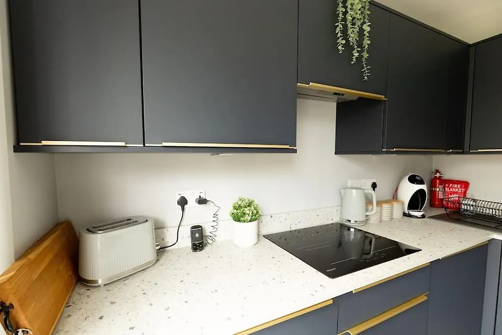 Woodfield Road - Two Bed In Harrogate With Cosy Living Room Fire. Ferienhaus