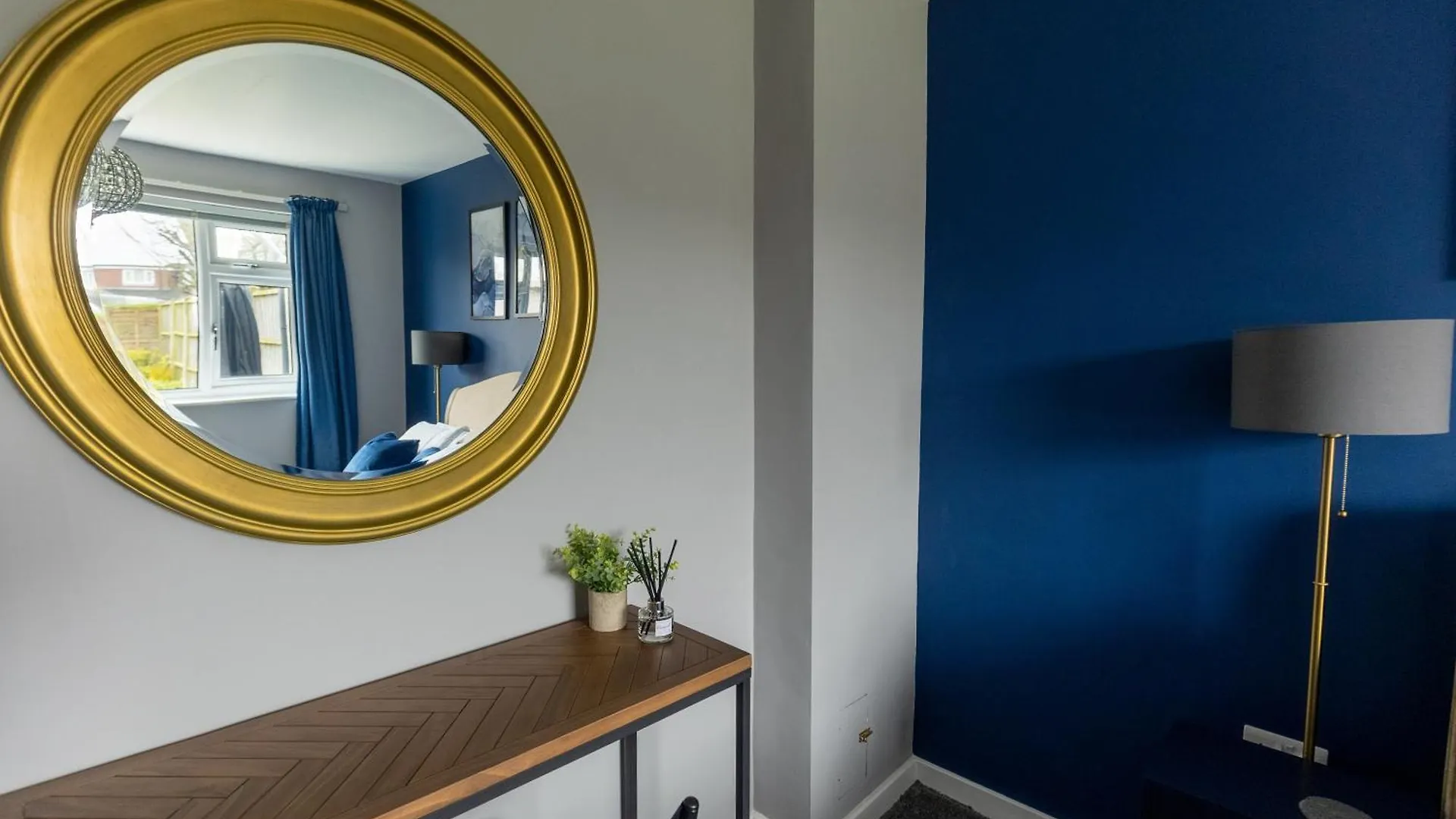 Woodfield Road - Two Bed In Harrogate With Cosy Living Room Fire. Großbritannien